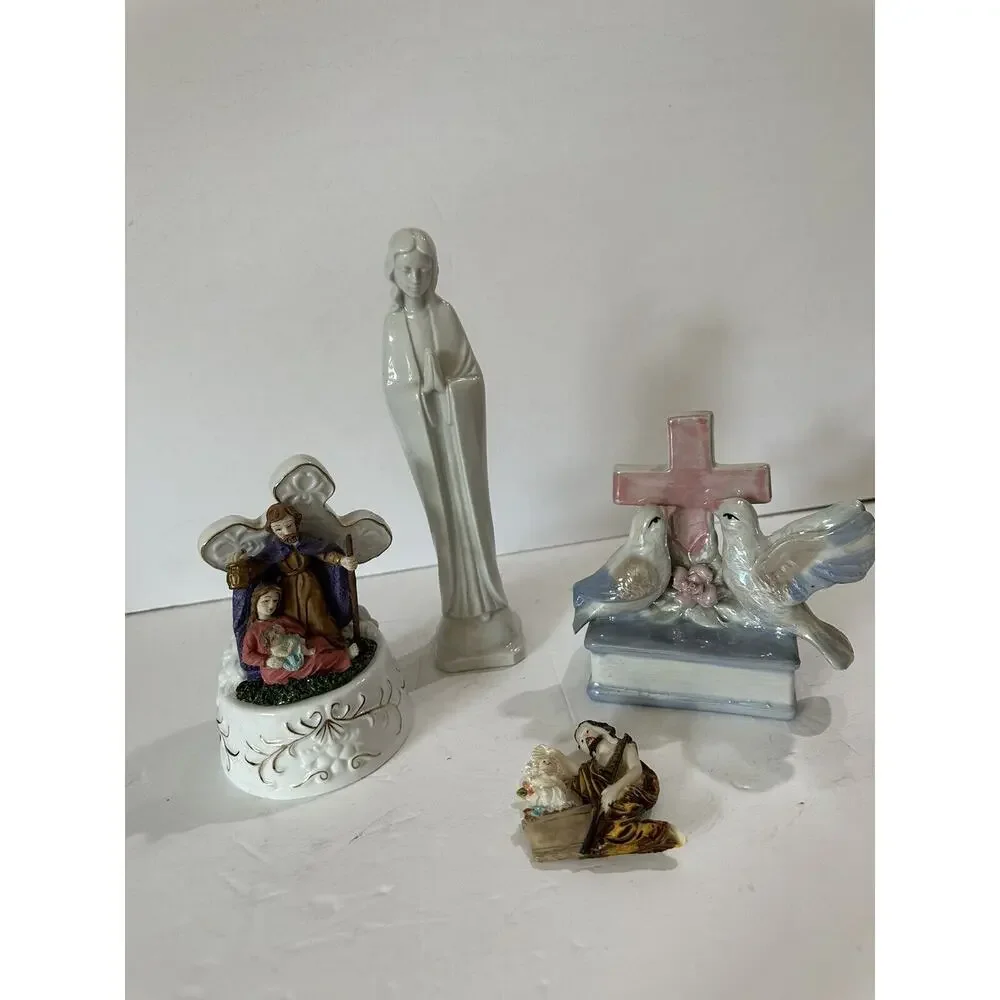 Lot Of 4 Religious Figures Praying Madonna Glazed Pigeons Joseph Mary Jesus READ